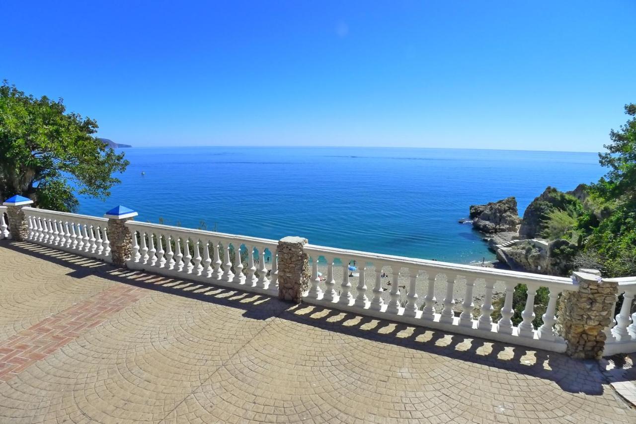 R838 Capistrano Playa 213 Lejlighed Nerja Eksteriør billede