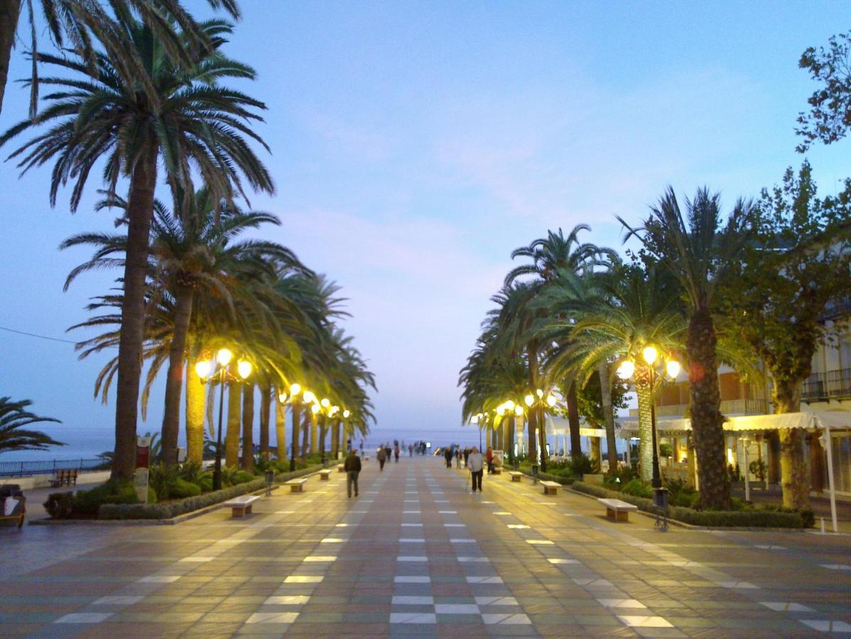R838 Capistrano Playa 213 Lejlighed Nerja Eksteriør billede